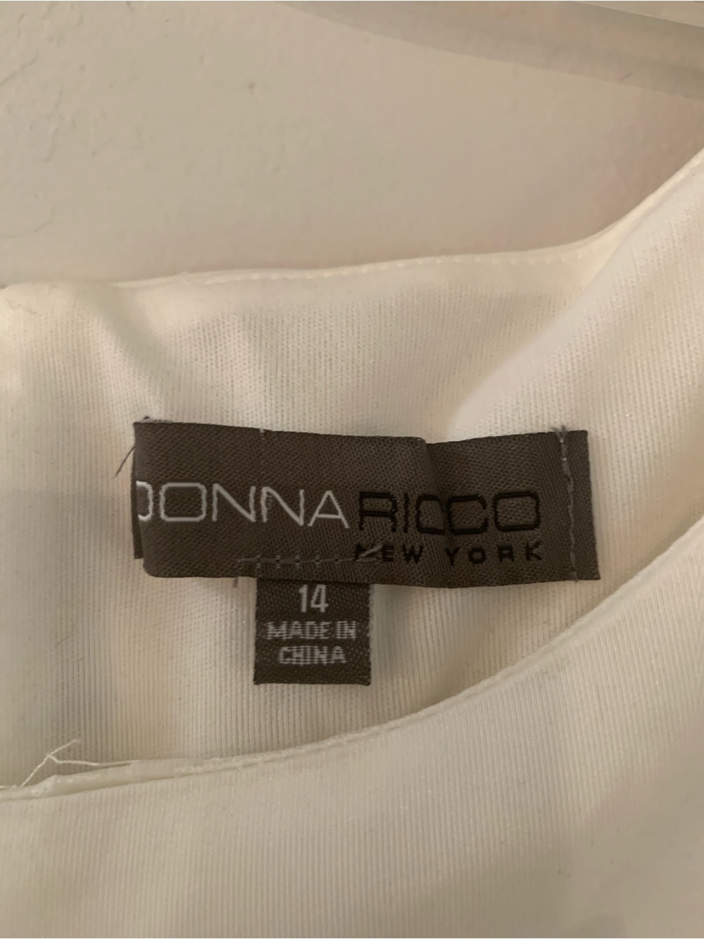 Donna Ricco White Sleeveless Mini Dress with Chic Mode Ruffle Hem Detail 14 NWT - Picture 3 of 8